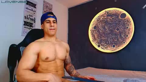 duran_dhikol1 online show from March 6, 1:35 am