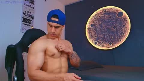 duran_dhikol1 online show from April 17, 2:25 am