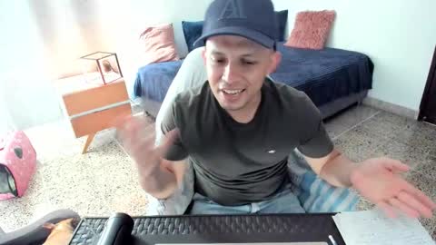 Snapshot of durojall chatting on March 16, 8:35 pm Hander online show from March 16, 8:35 pm