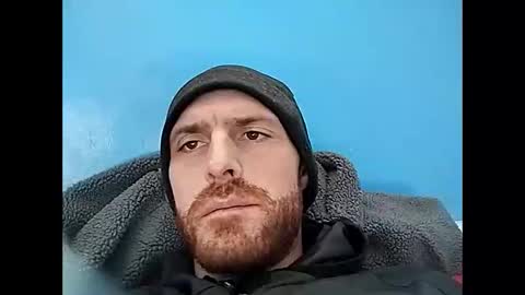 dust3229 online show from December 16, 6:35 pm