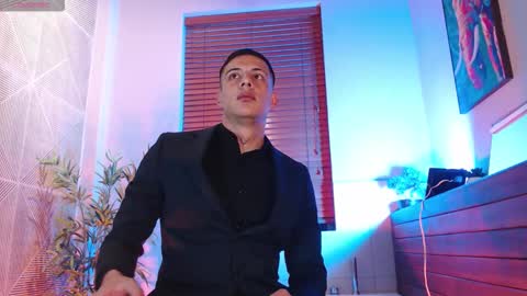 Dustin Sonne online show from January 19, 3:43 am