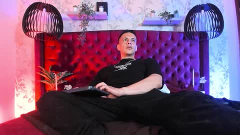 Dustin Sonne online show from March 27, 3:45 am