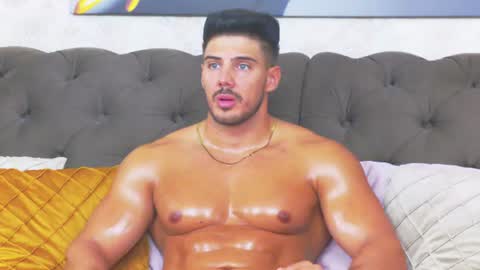 Dustin online show from July 24, 10:46 am