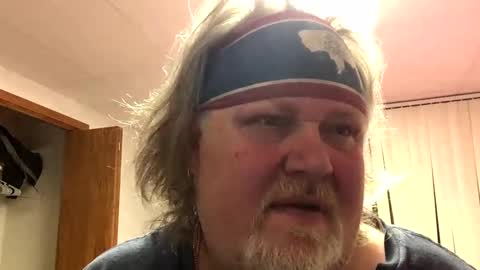 Snapshot of dustyballzer chatting on December 14, 1:06 am Dusty online show from December 14, 1:06 am