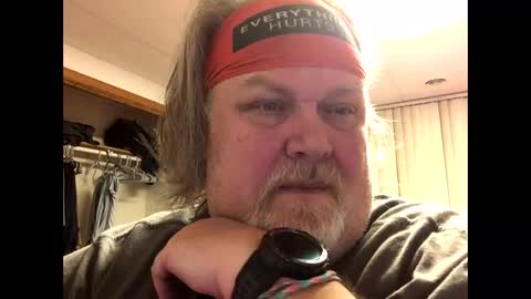 Snapshot of dustyballzer chatting on December 29, 1:02 am Dusty online show from December 29, 1:02 am