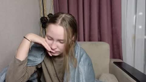 Jenny online show from December 18, 7:09 pm