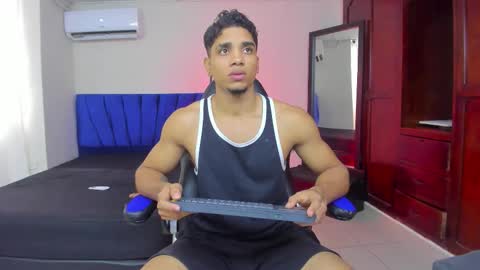 Snapshot of dustyn__michelle chatting on March 23, 1:59 pm DUSTYN MICHELLE online show from March 23, 1:59 pm