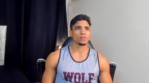 Snapshot of dustyn__michelle chatting on April 13, 8:14 pm DUSTYN MICHELLE online show from April 13, 8:14 pm