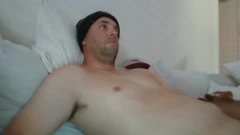 Snapshot of dustyroy09 chatting on February 10, 11:23 pm dustyroy09 online show from February 10, 11:23 pm