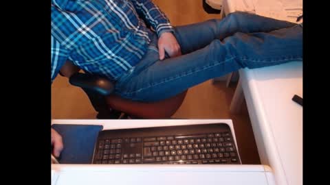 Snapshot of dutchpornking2 chatting on January 14, 6:49 pm dutchpornking2 online show from January 14, 6:49 pm