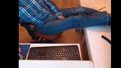 Snapshot of dutchpornking2 chatting on January 15, 5:47 pm dutchpornking2 online show from January 15, 5:47 pm