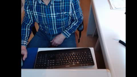 Snapshot of dutchpornking2 chatting on January 21, 11:24 am dutchpornking2 online show from January 21, 11:24 am