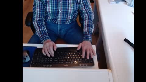 Snapshot of dutchpornking2 chatting on January 26, 2:19 pm dutchpornking2 online show from January 26, 2:19 pm