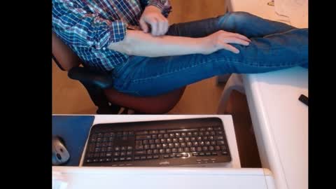 Snapshot of dutchpornking2 chatting on February 3, 6:17 pm dutchpornking2 online show from February 3, 6:17 pm