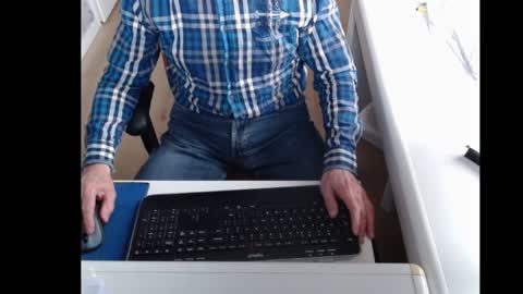 Snapshot of dutchpornking2 chatting on February 4, 11:38 am dutchpornking2 online show from February 4, 11:38 am