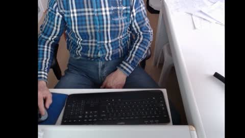 Snapshot of dutchpornking2 chatting on February 7, 8:22 am dutchpornking2 online show from February 7, 8:22 am