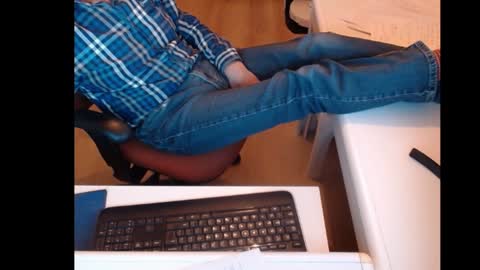 Snapshot of dutchpornking2 chatting on February 7, 7:27 pm dutchpornking2 online show from February 7, 7:27 pm