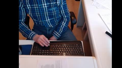 Snapshot of dutchpornking2 chatting on February 10, 1:55 pm dutchpornking2 online show from February 10, 1:55 pm