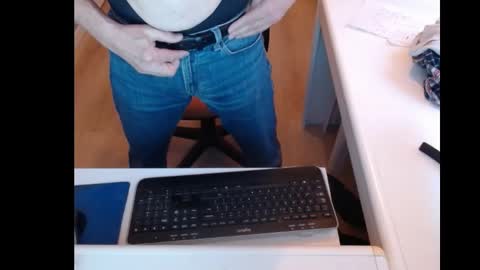 Snapshot of dutchpornking2 chatting on February 18, 7:43 am dutchpornking2 online show from February 18, 7:43 am