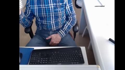 Snapshot of dutchpornking2 chatting on February 23, 12:59 pm dutchpornking2 online show from February 23, 12:59 pm