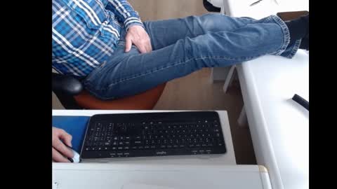 Snapshot of dutchpornking2 chatting on February 24, 12:48 pm dutchpornking2 online show from February 24, 12:48 pm