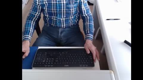 Snapshot of dutchpornking2 chatting on February 25, 7:52 am dutchpornking2 online show from February 25, 7:52 am