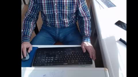 Snapshot of dutchpornking2 chatting on March 6, 11:47 am dutchpornking2 online show from March 6, 11:47 am