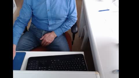 Snapshot of dutchpornking2 chatting on September 27, 7:35 am dutchpornking2 online show from September 27, 7:35 am