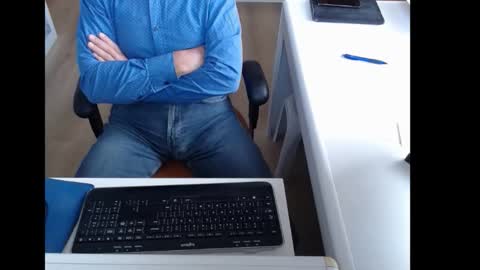 Snapshot of dutchpornking2 chatting on October 9, 8:01 am dutchpornking2 online show from October 9, 8:01 am