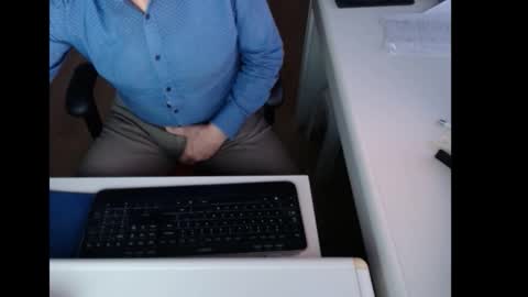 dutchpornking2 online show from January 18, 7:23 am