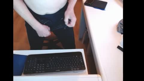 Snapshot of dutchpornking2 chatting on May 5, 6:10 am dutchpornking2 online show from May 5, 6:10 am