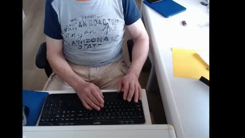 Snapshot of dutchpornking2 chatting on May 26, 6:20 am dutchpornking2 online show from May 26, 6:20 am