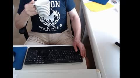 Snapshot of dutchpornking2 chatting on May 28, 6:21 am dutchpornking2 online show from May 28, 6:21 am