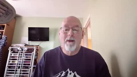 Snapshot of dutchunclejohn chatting on April 22, 9:33 am DutchUncleJohn online show from April 22, 9:33 am