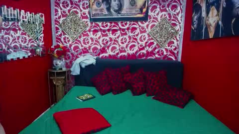 Snapshot of duvanpein chatting on February 28, 12:00 am jordan y clarie online show from February 28, 12:00 am