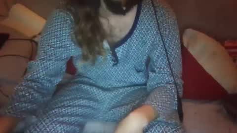 Snapshot of dv3nd3 chatting on October 18, 9:59 pm dv3nd3 online show from October 18, 9:59 pm