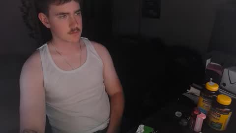 Snapshot of dvd317578 chatting on May 24, 7:24 am Devan D online show from May 24, 7:24 am