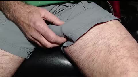 Snapshot of dvd4554 chatting on December 6, 9:46 pm gooodcam online show from December 6, 9:46 pm