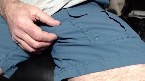 Snapshot of dvd4554 chatting on March 4, 12:12 pm gooodcam online show from March 4, 12:12 pm