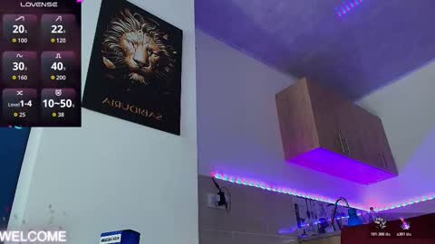 dwayne_brown online show from November 12, 9:47 pm