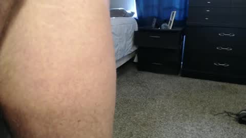 Snapshot of dwhitey4u chatting on July 1, 2:07 pm dwhitey4u online show from July 1, 2:07 pm