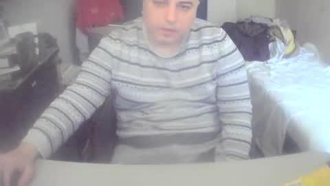Snapshot of dwizziz chatting on May 1, 6:40 am Ivan online show from May 1, 6:40 am