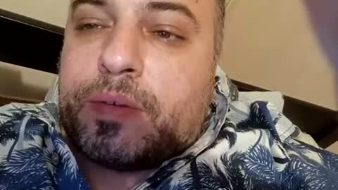 Snapshot of dwizziz chatting on June 14, 11:51 pm Ivan online show from June 14, 11:51 pm