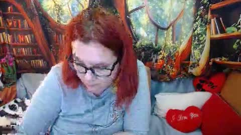 Snapshot of dyannelovee chatting on May 29, 2:48 pm Dyanne online show from May 29, 2:48 pm