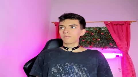 Snapshot of dylan_2005 chatting on October 3, 11:40 am Dylan online show from October 3, 11:40 am