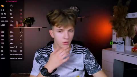 dylan_bold online show from October 8, 7:11 pm