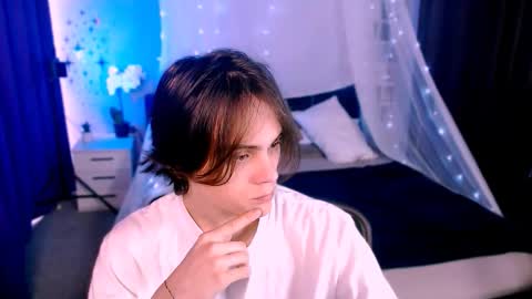 dylan_bold online show from November 13, 9:30 am