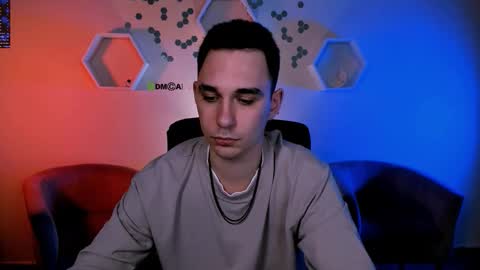 dylan_bold online show from December 5, 8:27 pm