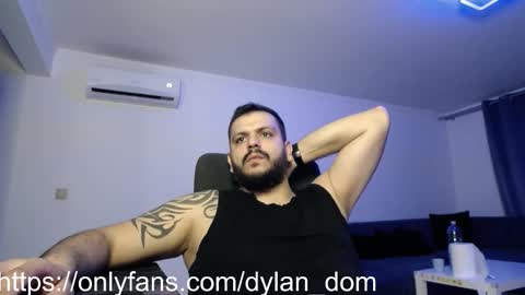 Snapshot of dylan_dom_ chatting on March 12, 11:22 pm Dylan Dom online show from March 12, 11:22 pm