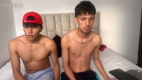 dylan_lyann online show from May 7, 11:59 am